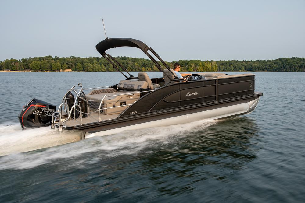 How to Choose a Pontoon Boat Engine (6 Horsepowered Considerations)