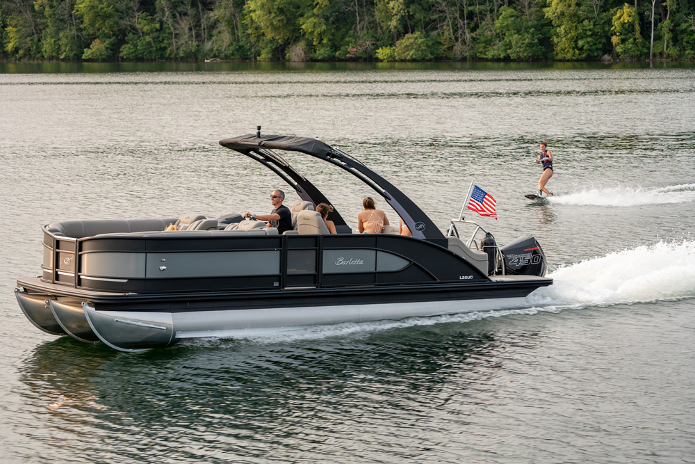 9 Types of Pontoon Boats. How to Choose the Best for You.