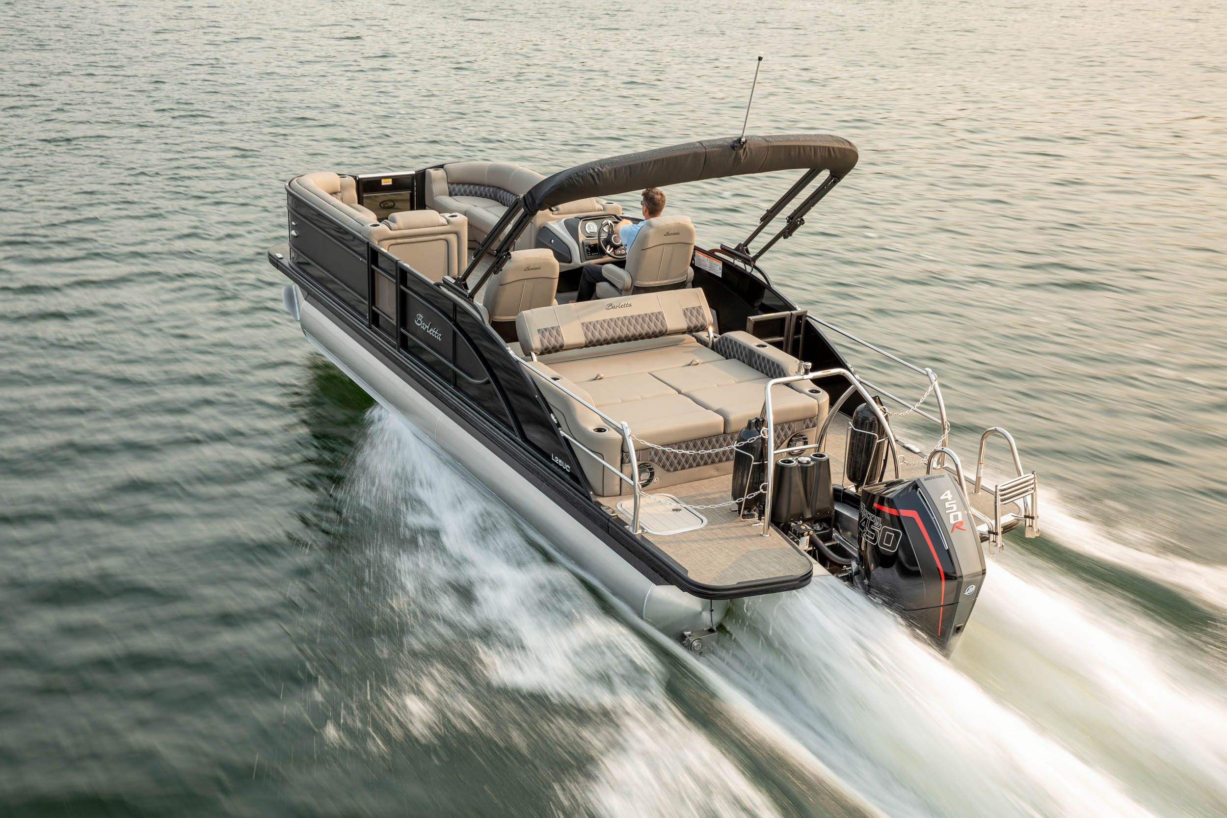 Pontoon Boat Motor Maintenance 101 (Tips from the Experts)