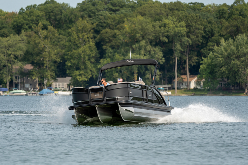 How to Clean the Exterior of Your Pontoon Boat Like a Pro